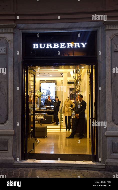 spaccio burberry italia|Burberry online shop italia.